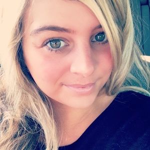 Meet your Posher, Annie